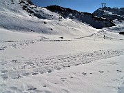 55 Rientro al Passo San Marco con affondi nella neve rammollita dal sole